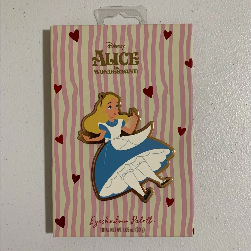 Taste Beauty x Disney Alice in Wonderland Eyeshadow Palette-New